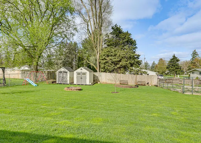 Rural Family Retreat W/ Deck & Yard In Capron! * Capron
